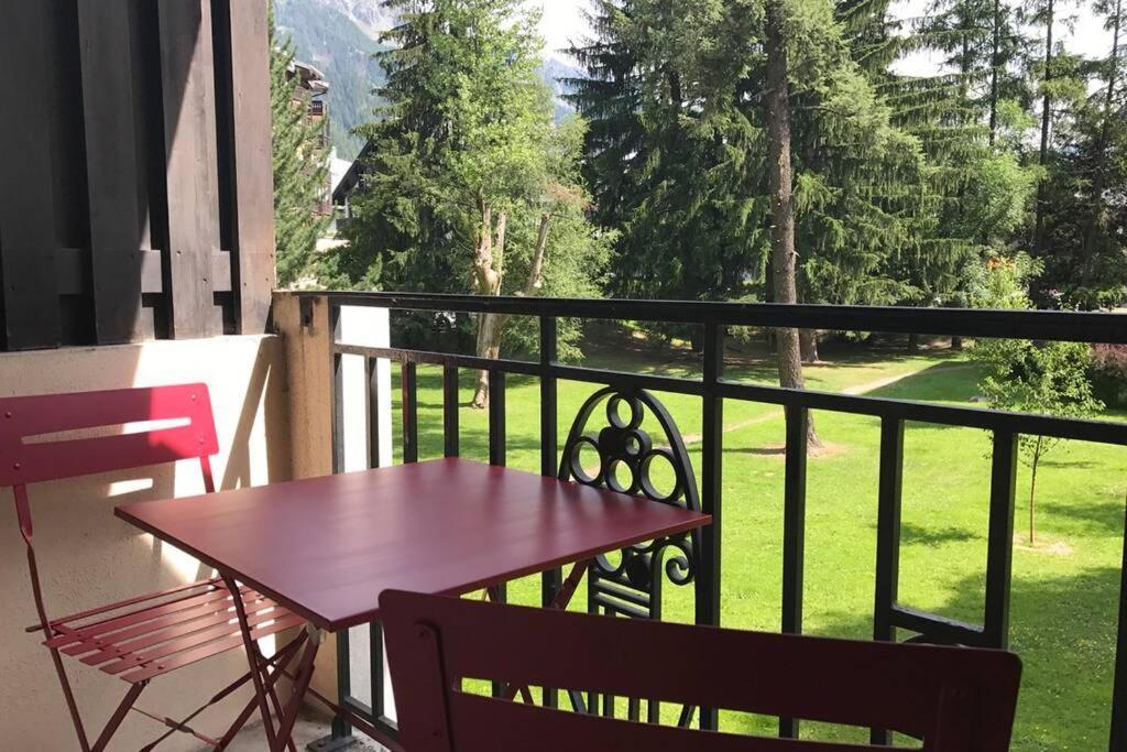 Au Coeur De Chamonix, Un Ecrin De Verdure Apartment ภายนอก รูปภาพ